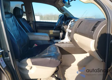 2007 Toyota Tundra Sr5 4.7L V8 z USA, uszkodzony, nr VIN 5TBBT54187S456053